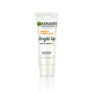 Garnier Bright Complete Bright Up Tone Up Cream UV