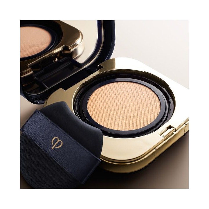 RADIANT CUSHION FOUNDATION NATURAL